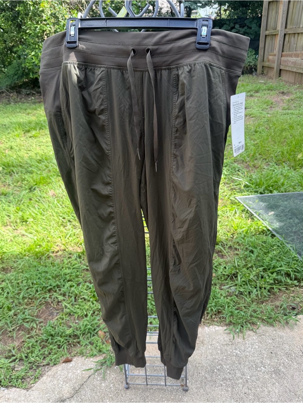 Lululemon Dance Studio Jogger – Dark Olive – Size 14 – NWT